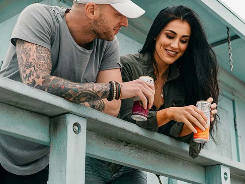 Flirting at the bar: Offer a genuine compliments about their style. - Japanese lesson