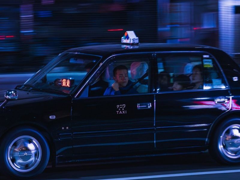 Telling a taxi driver where to go: Stating the destination up front - Spain Spanish lesson