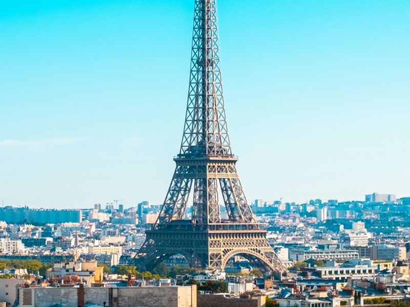 Top 50 phrases to get by France: Essential communication — French lesson