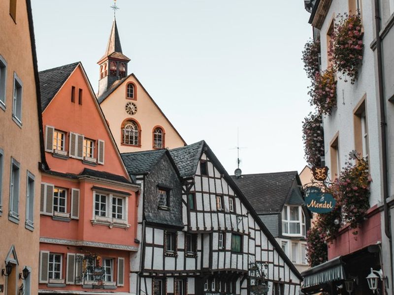 Top 50 phrases to get by Germany: Essential communication — German lesson