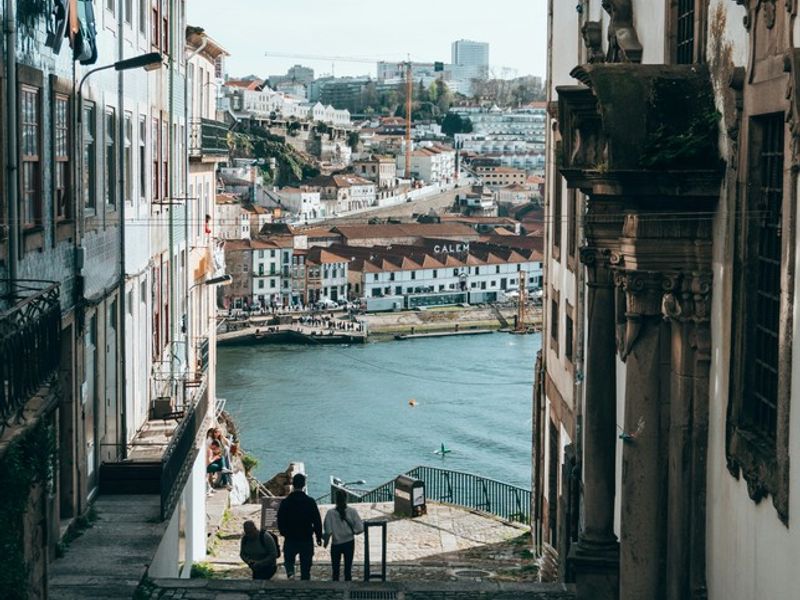 Top 50 phrases to get by Portugal: Essential communication — Portuguese lesson