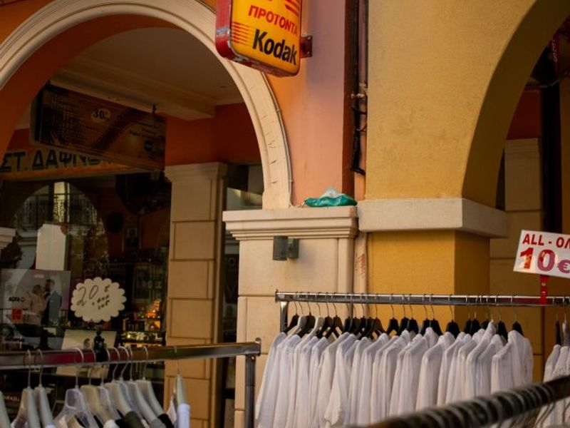 Negotiating the price: Asking for a discount - Traditional Chinese lesson