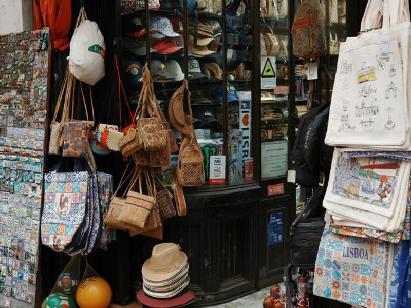 Souvenir shopping: Asking about prices - Spain Spanish lesson