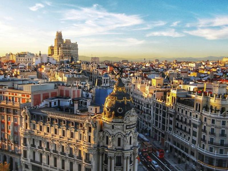 Top 50 phrases to get by Spain: Essential communication - Spain Spanish lesson